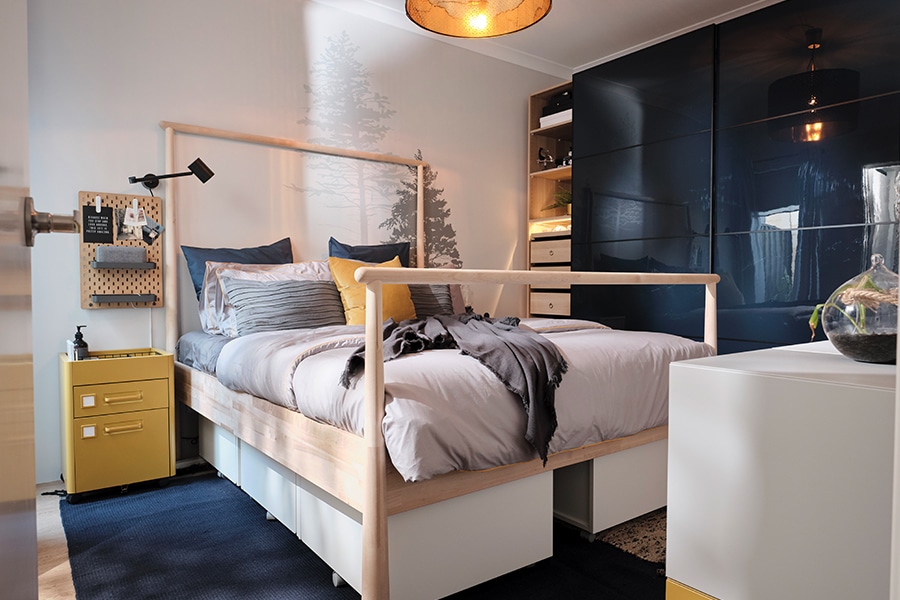 10 Incredible Ikea Bedroom Makeovers Man Of Many