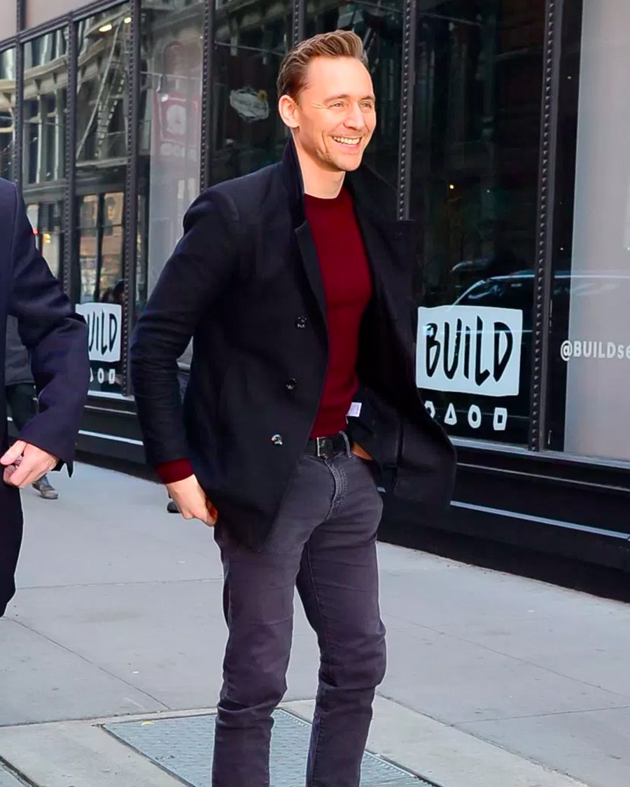 Tom hiddleston in Statement Knitwear