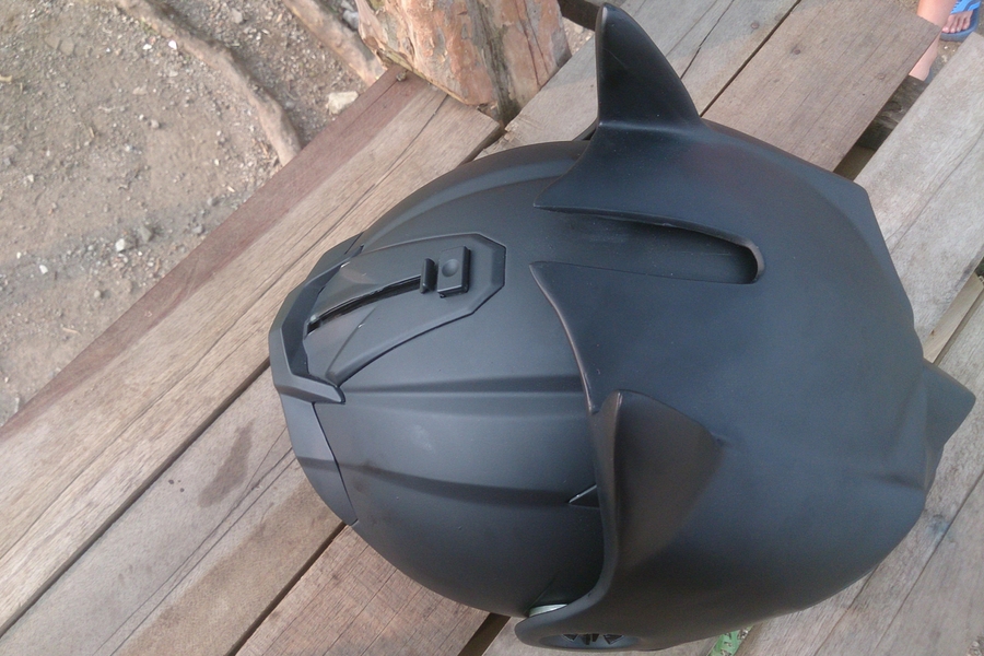 The Batman Motorcycle Helmet Lets You Fight Crime Safely | Man of Many