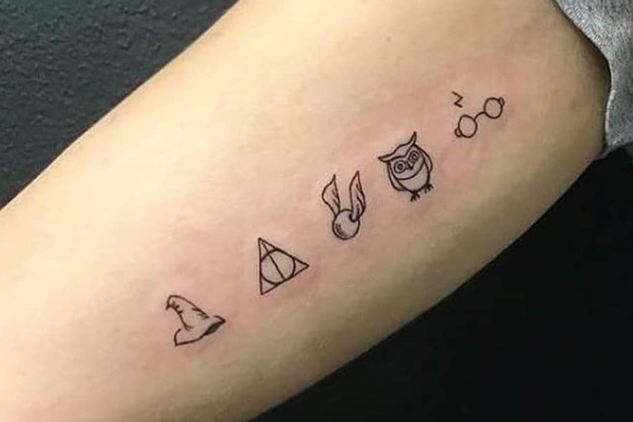 Surprise Tattoos / Minimalist Geometry Temporary Tattoo - Shop Surprise  Tattoos Temporary Tattoos - Pinkoi