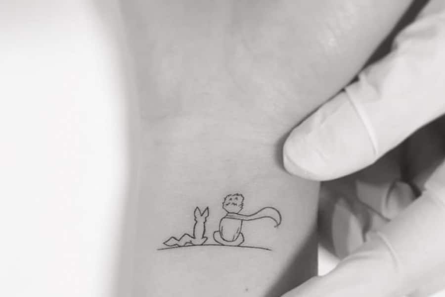 15 Fine Line Tattoo Designs For Minimalists