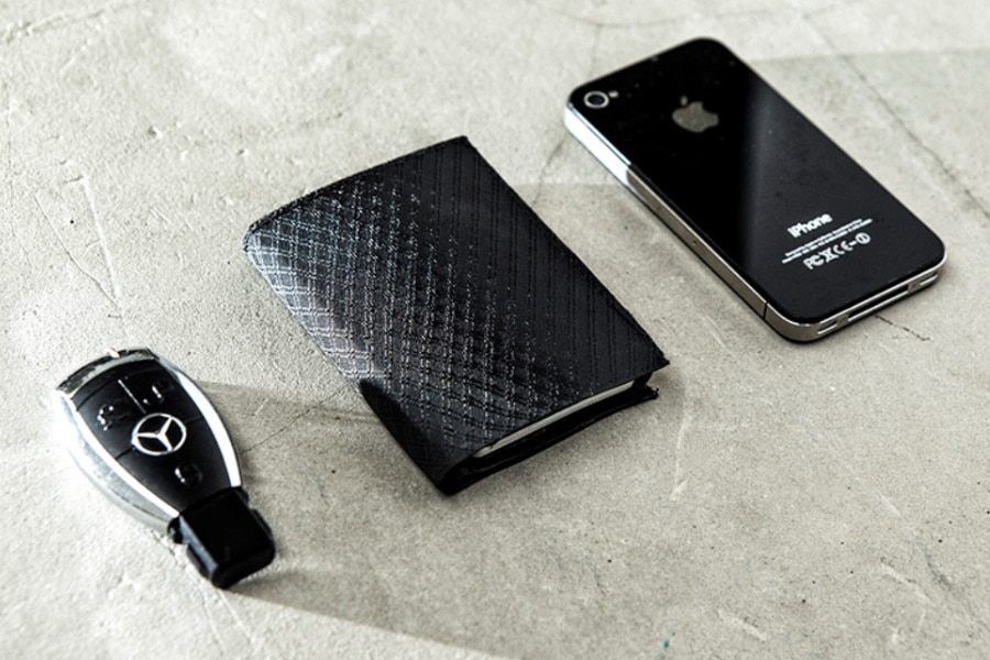 The Mjölnir Wallet is the Highest Funded Wallet on Kickstarter Man of