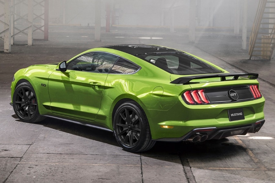 2020 ford mustang tail end