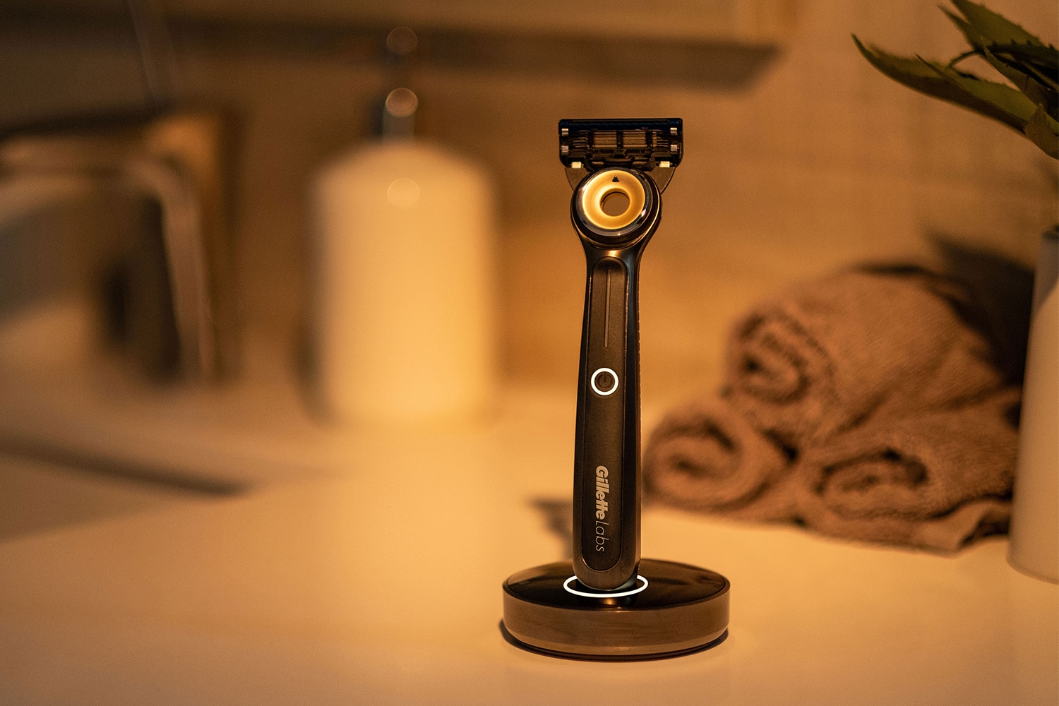 GilletteLabs Heated Razor