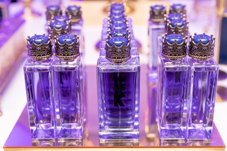 dolce and gabbana purple perfume