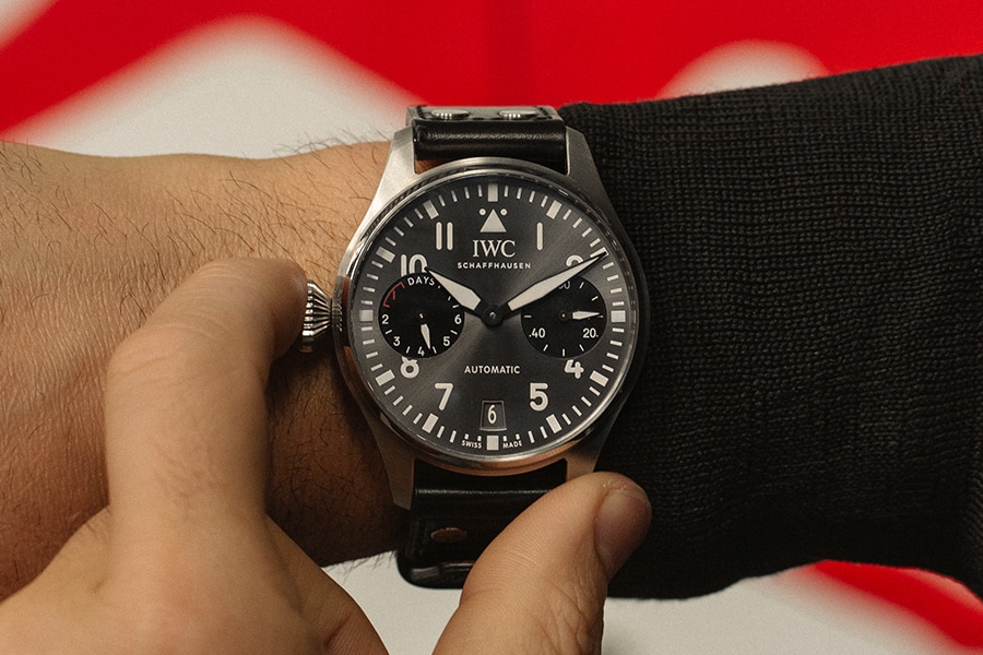 IWC-Right-Hander-900x600-zoomed