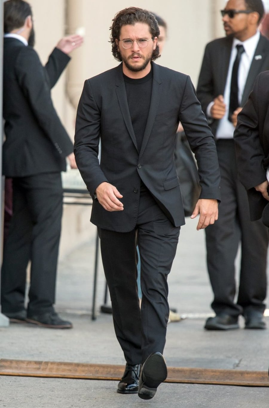 kit harington all black suit