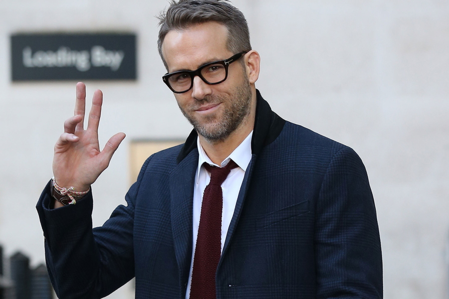 Style Guide How To Dress Like Ryan Reynolds Man Of Many 