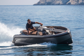 Vanqraft 16 jetski yacht
