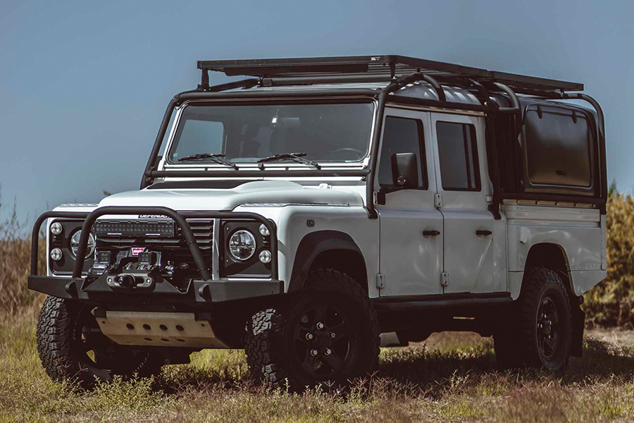 Land rover defender expedition