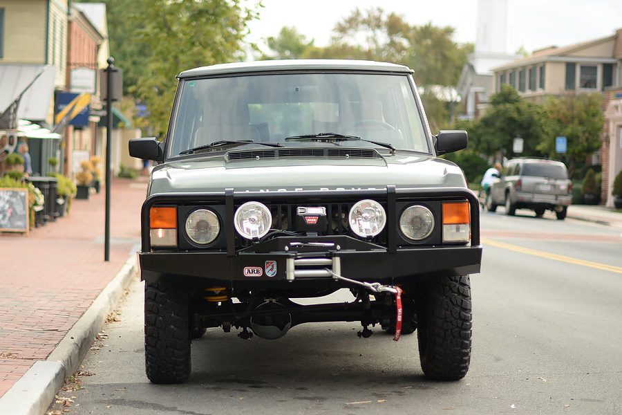 land rover vehicle front