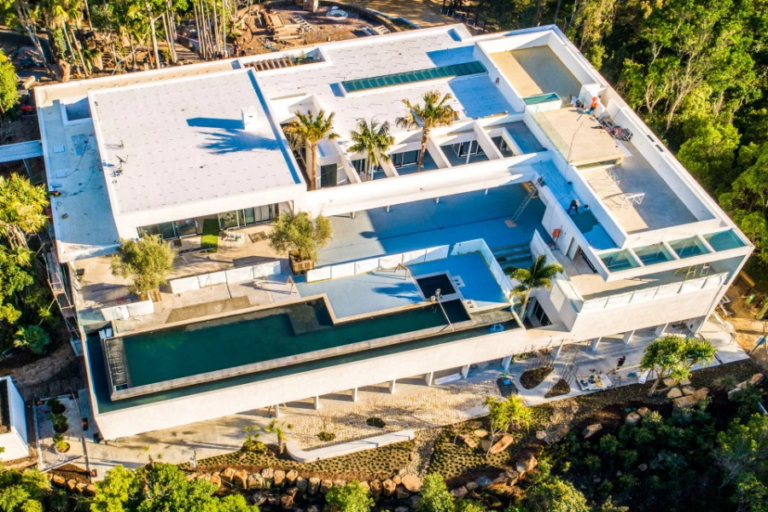 Chris Hemsworth's House in Byron Bay is Huge Man of Many