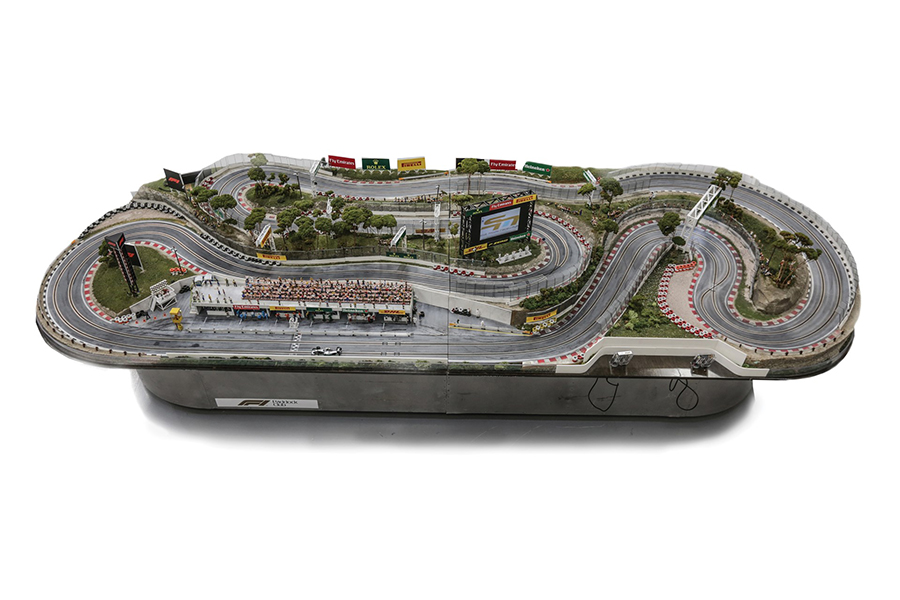 F1 Slot Car Track