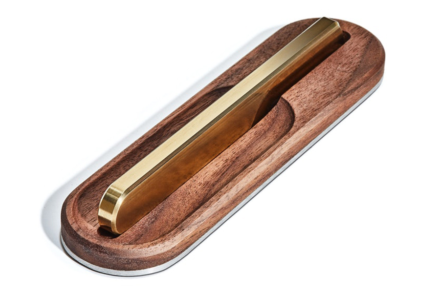 Grovemade’s Task Knife with Stand is Elegant Functionality