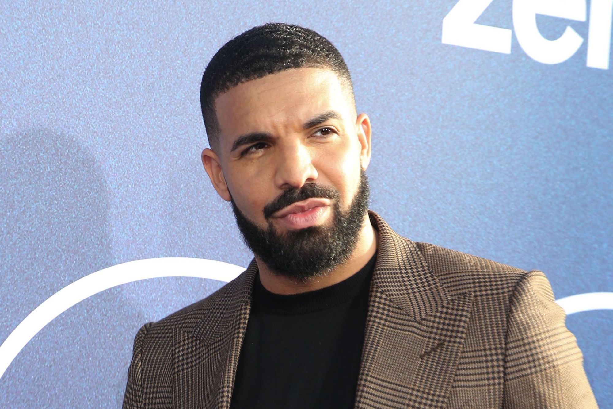Drake Debuts His New Haircut