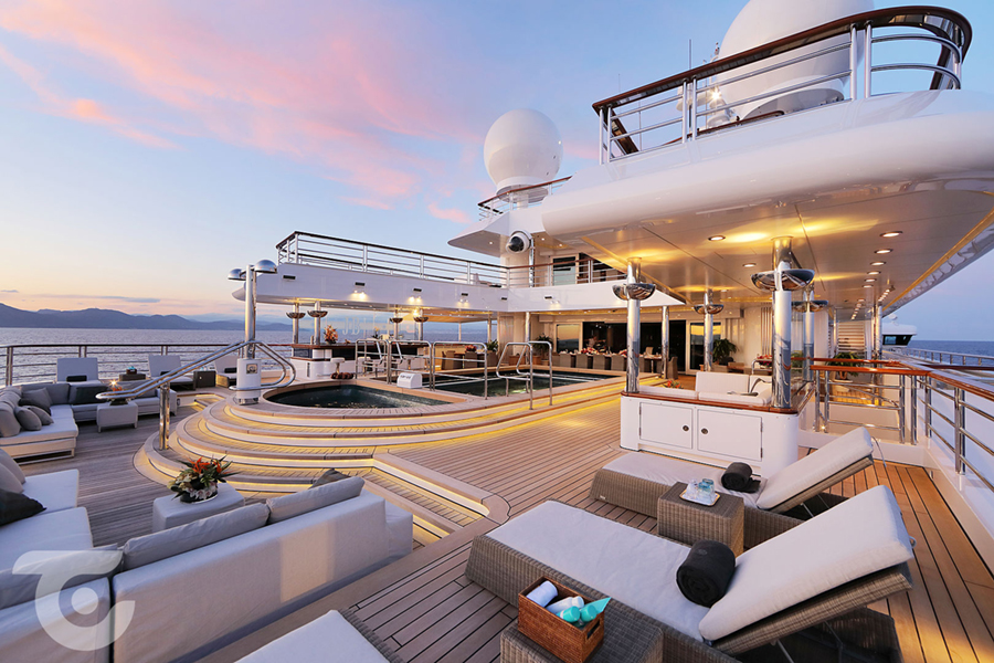 Octopus Superyacht main deck view