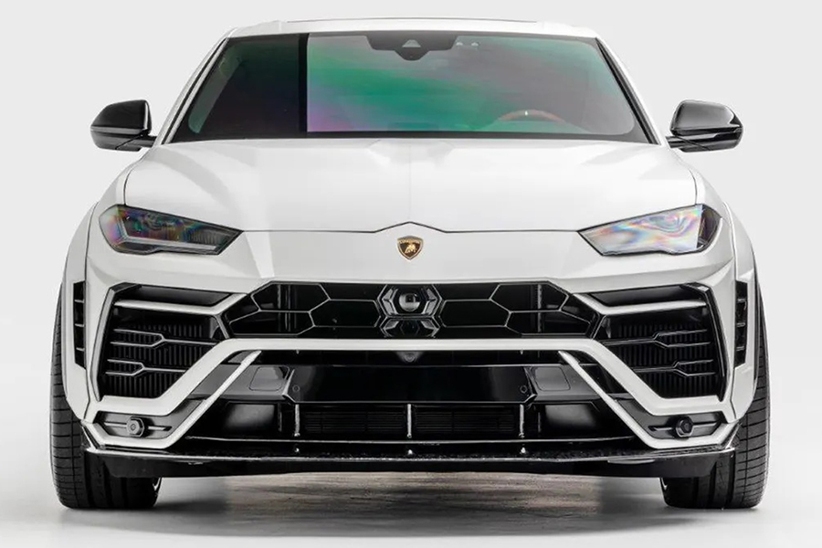 Lamborghini Urus front