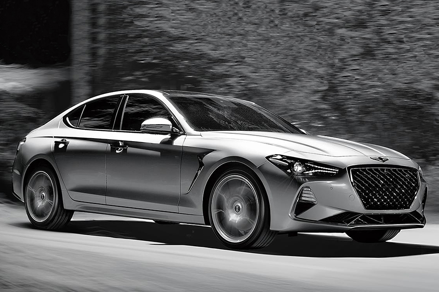 2020 Genesis G70 side view