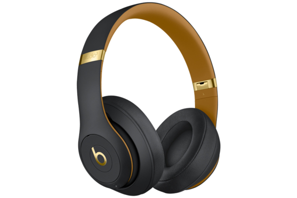 18 Best Noise Cancelling Headphones And Earbuds | Man Of Many