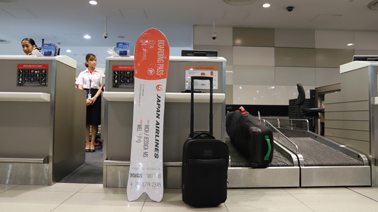 japan airlines ski baggage