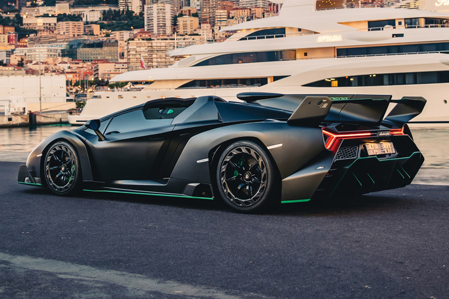 back view of the running Lamborghini Veneno Roadster