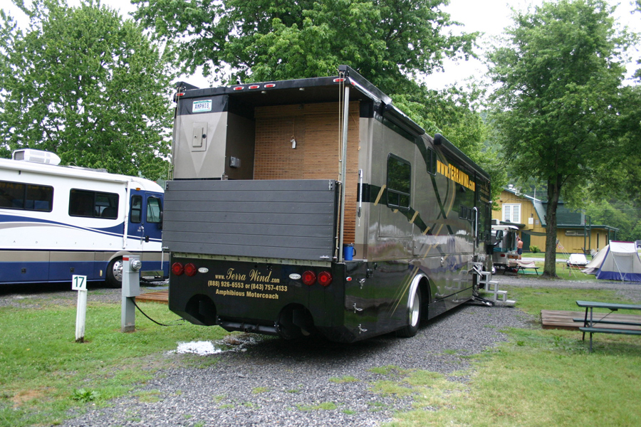 amphibious rv