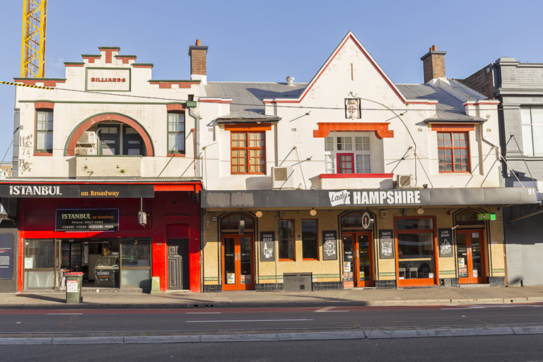 37 Best Live Music Venues In Sydney Man Of Many
