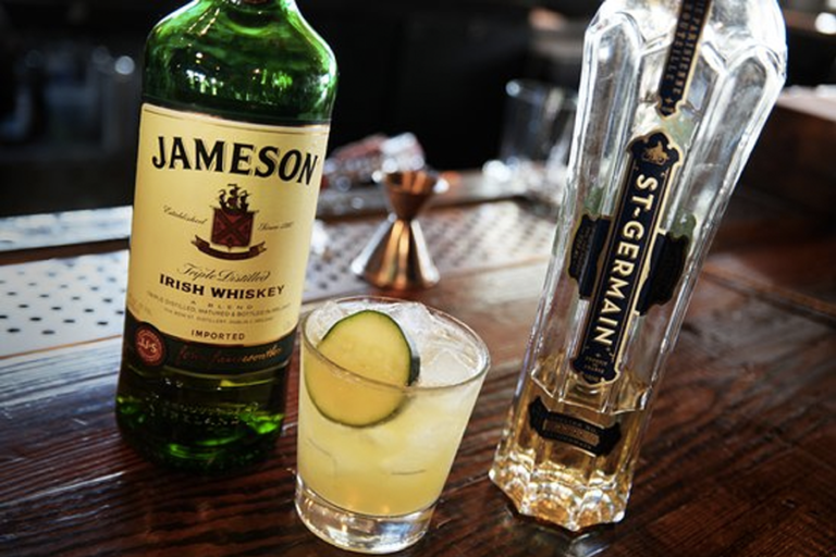 10 Easy Irish Whiskey Cocktails For This St. Paddy's Day Man of Many