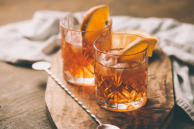 Best Irish Whisky Cocktails for St Paddys Day - Old Fashioned