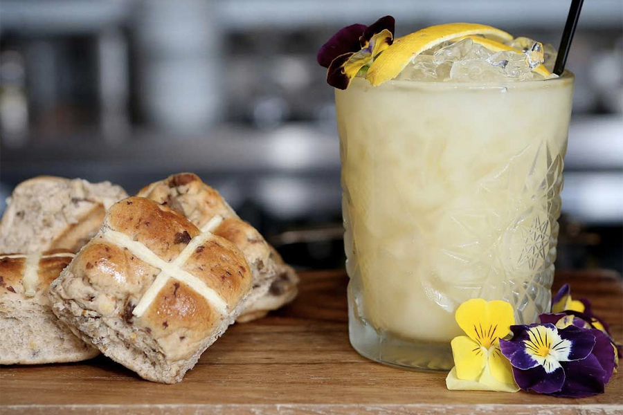 Best Easter Cocktail Recipes - Hot Cross Bun Sour