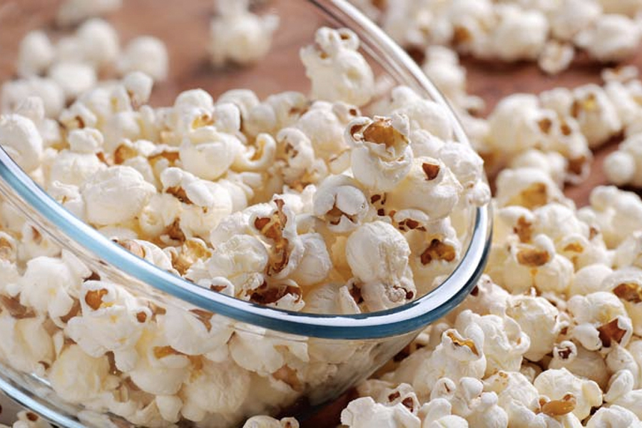 Best Healthy Snacks for Weight Loss - air popped popcorn