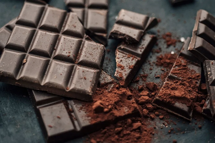 Best Healthy Snacks for Weight Loss - dark chocolate