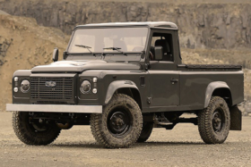 Land Rover Defender Commonwealth 1990 side view
