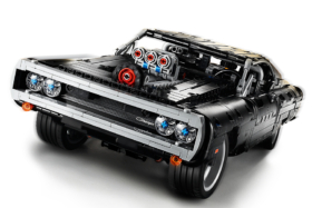 DOM's Lego Technic Dodge Charger front