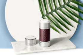 Helmm Permanent vessel and a scent refill pod