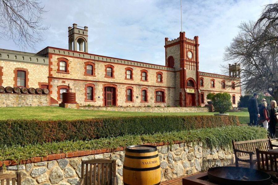 Long shot of the Yalumba winery exterior