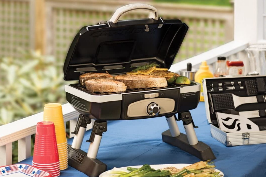 Cuisinart CGG-180T Petit Gourmet Portable Tabletop Gas Grill