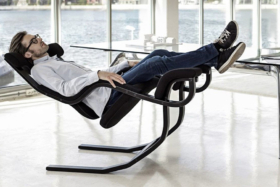 ergonomic zero gravity chair for relaxation