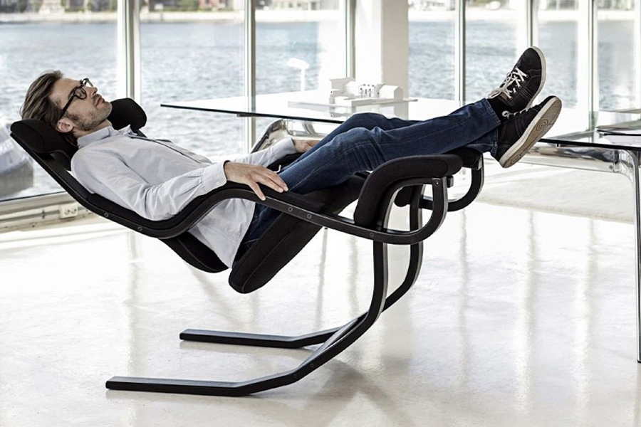 ergonomic zero gravity chair for relaxation