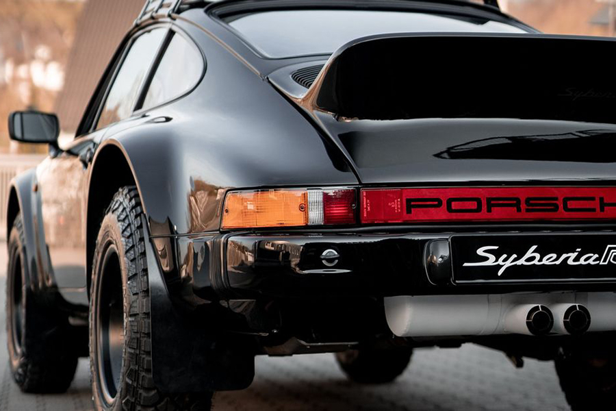 Porsche 911 Syberia RS back