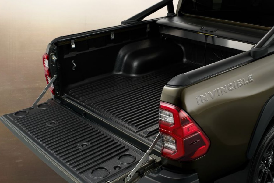 upcoming four wheel drive tray