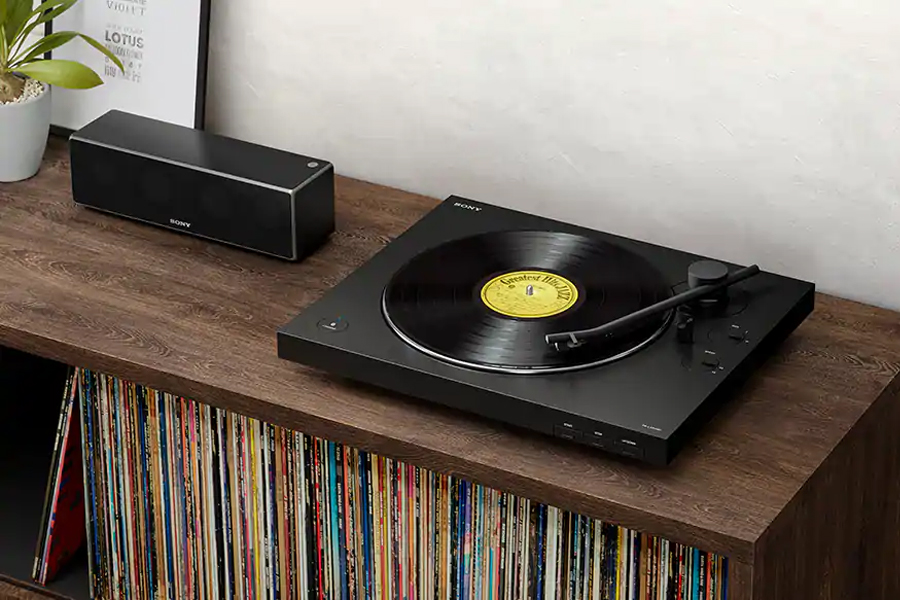 Galaxy Smoothly In front of you 18 Best Record Players and Turntables for Vinyl Lovers | Man of Many