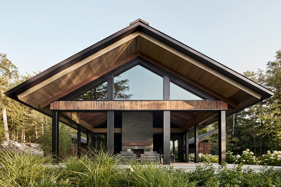 Metrick Cottage and Boathouse outside view