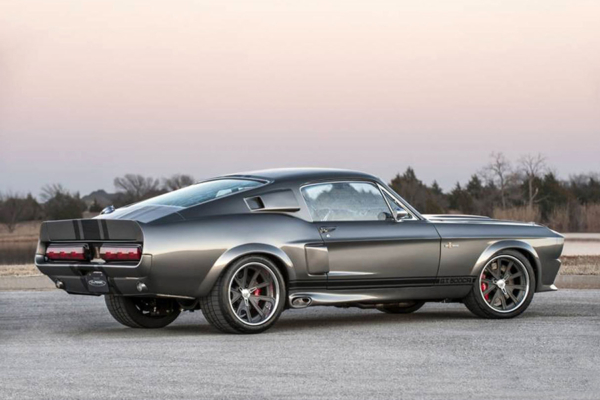 1967 Shelby GT500CR Mustang Gets a Carbon Fibre Upgrade | Man of Many