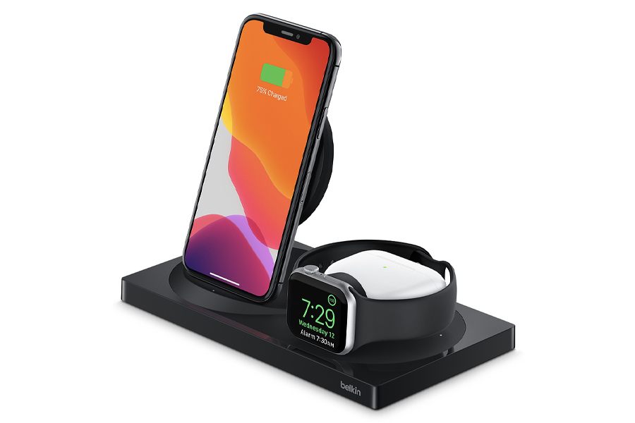 2 Belkin BOOSTCHARGE 3-in-1 Wireless Charger