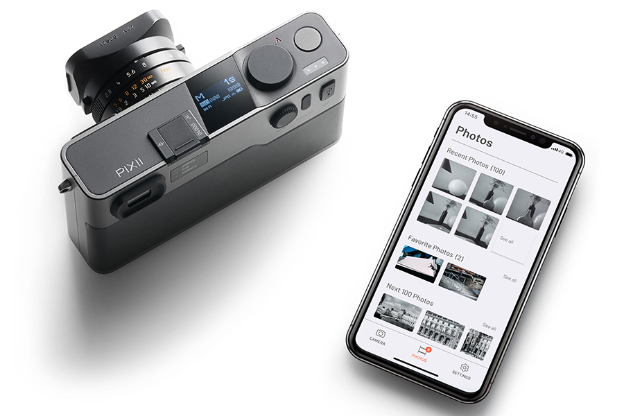 APS-C Rangefinder Camera with mobile