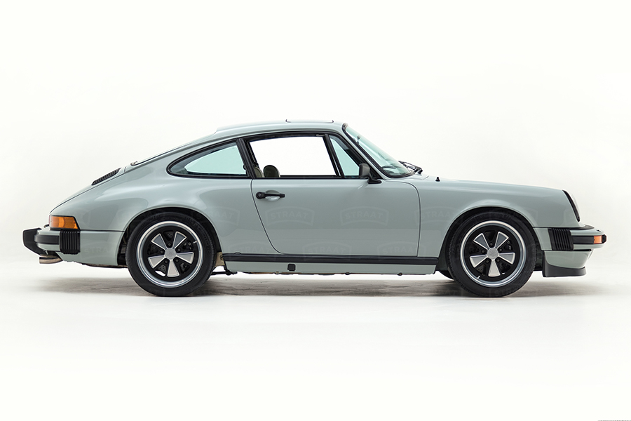 Custom Porsche 911 from Straat vehicle