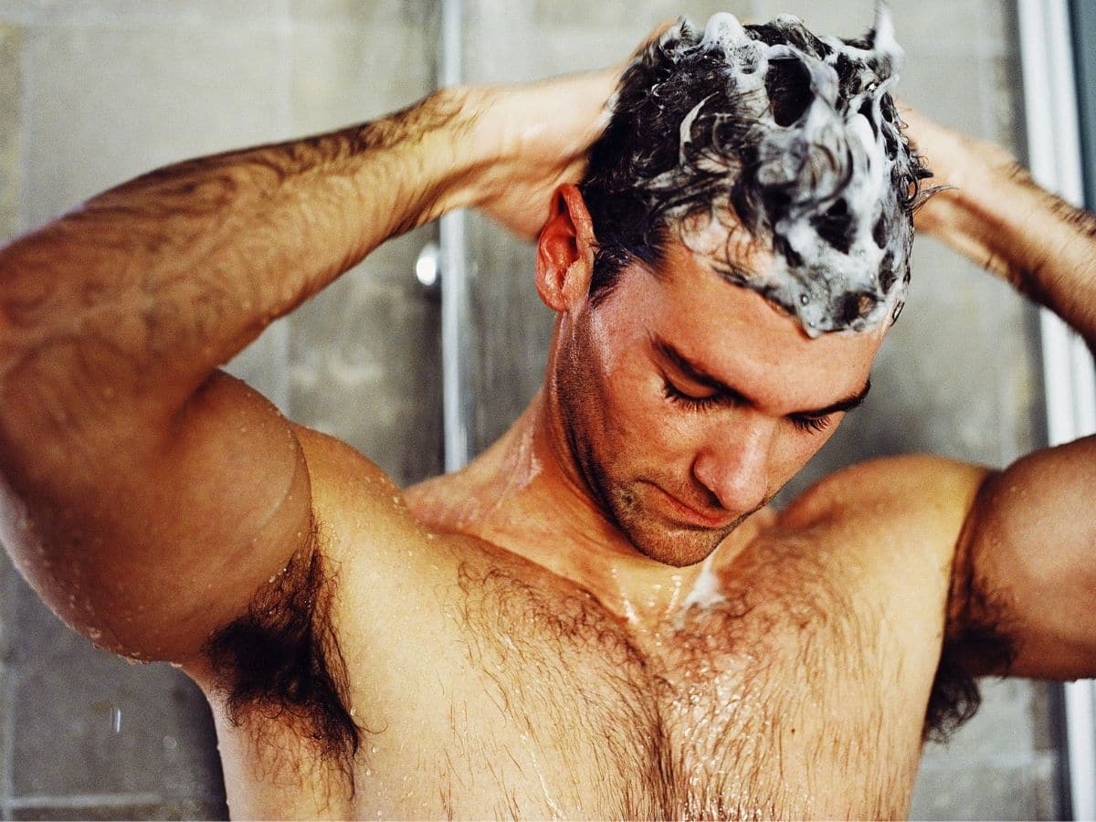How often should men shampoo their hair