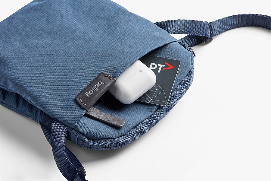 Bellroy City Pouch side pocket