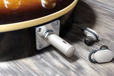 Jack Bluetooth Guitar Port Jams for Audience of One